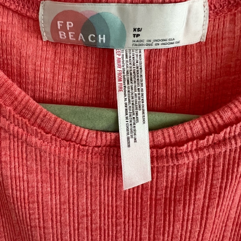Free People Beach lightweight cover up. Salmon color. EUC! Size XS. - Picture 4 of 6
